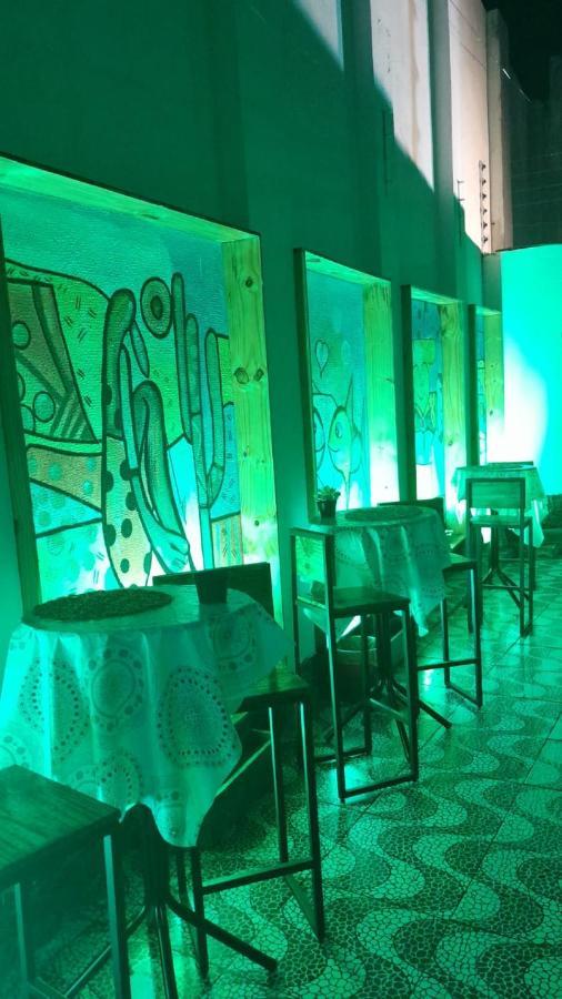 "Le Chat Qui Peche" Hostel A 150 Metros Da Praia De Pajucara Масейо Экстерьер фото